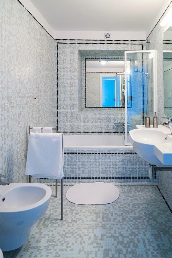 Donna Giulia, Luxury House Otel Salerno Dış mekan fotoğraf